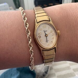 Vintage 1995 Women's TIMEX Gold Tone Oval Flex Bracelet Dress/Casual Watch